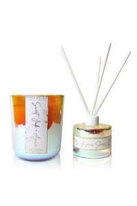 Scented Candle vs Room Diffuser? Which is the King of Scent - Sugar Orchid Luxury Essentials